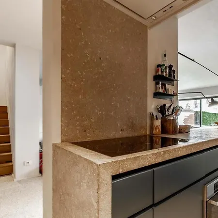 Prachtige Tuin-duplex Op Wandeldijk Knokke-zoute * Кнокке-Хейст