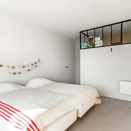 Апартаменты Prachtige Tuin-duplex Op Wandeldijk Knokke-zoute